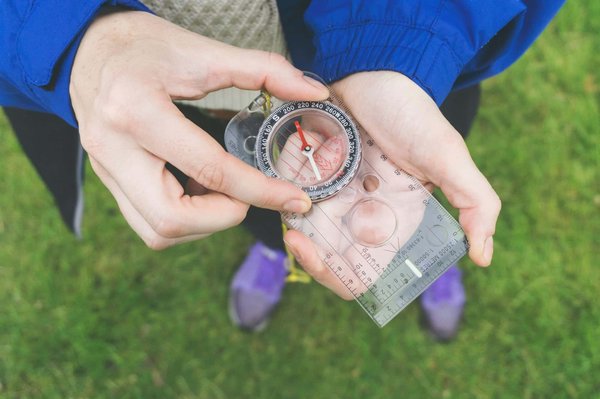 Comment organiser une visite des villages traditionnels de l'île de Bali en Indonésie?